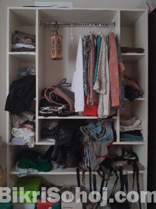 Decorative shelf